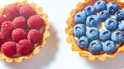 Image showing fruit tartlets with raspberries and blueberries 