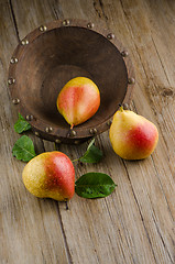 Image showing Pears in a Wood Bowl