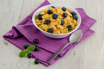 Image showing Cereal and blueberries