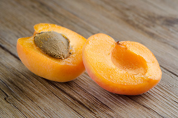 Image showing Apricots 