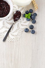 Image showing Yogurt with fresh blueberries