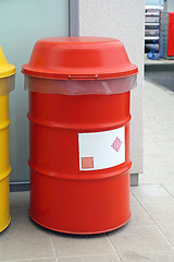 Image showing Red Barrel