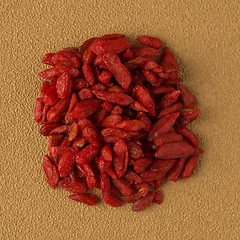 Image showing Circle of dry red goji berries