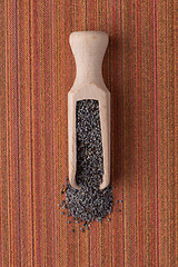 Image showing Circle of poppy seeds