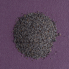 Image showing Circle of poppy seeds