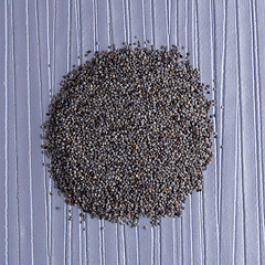 Image showing Circle of poppy seeds