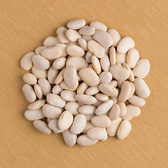 Image showing Circle of white beans