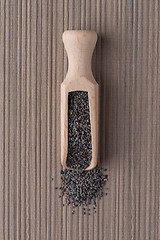 Image showing Circle of poppy seeds