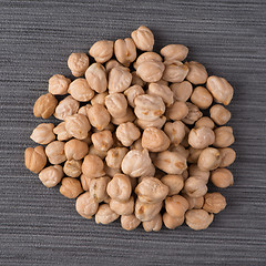 Image showing Circle of chickpeas