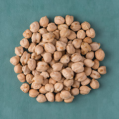 Image showing Circle of chickpeas