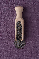 Image showing Circle of poppy seeds