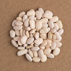 Image showing Circle of white beans