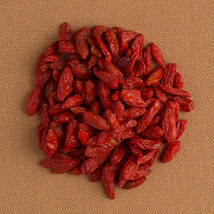 Image showing Circle of dry red goji berries