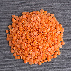 Image showing Circle of peeled lentils