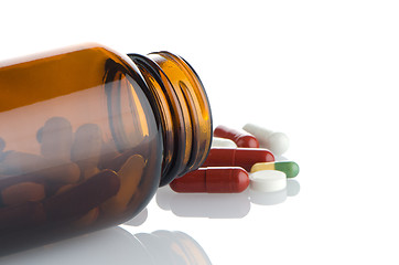 Image showing Pills from bottle