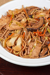 Image showing buckwheat noodles with chicken