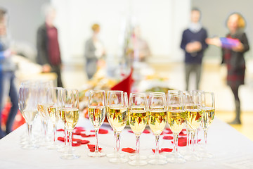 Image showing Banquet event. Champagne on table.