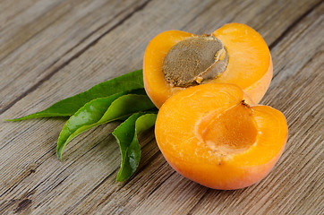 Image showing Apricots