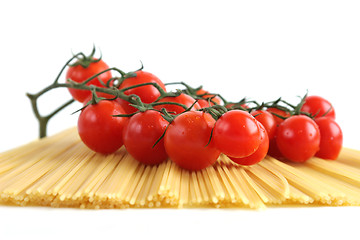 Image showing Tomatoes and spaghetti