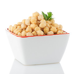 Image showing Closeup of a bowl with boiled chickpeas