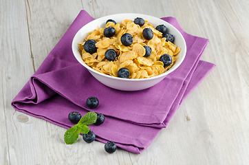 Image showing Cereal and blueberries