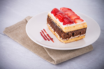 Image showing Chocolate strawberry cake 