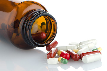 Image showing Pills from bottle