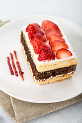 Image showing Chocolate strawberry cake 