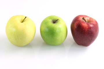 Image showing multi color apples