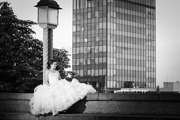 Image showing Bride posing in city black and white