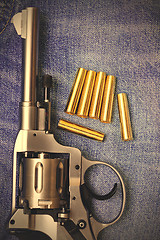 Image showing Nagant revolver with cartridges