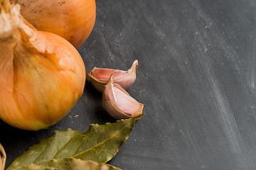 Image showing Onions and garlic 