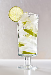 Image showing Vodka with lime, ice and soda 