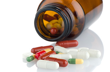 Image showing Pills from bottle