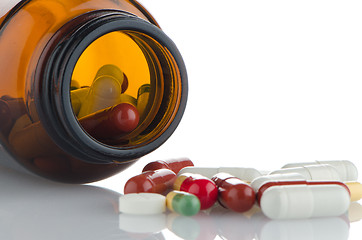 Image showing Pills from bottle