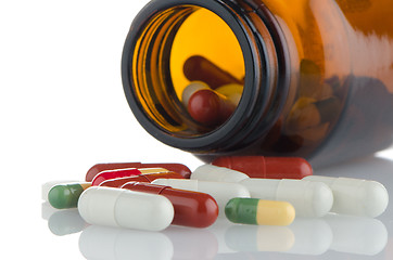 Image showing Pills from bottle