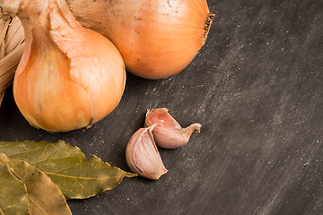 Image showing Onions and garlic 