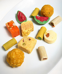 Image showing Indian sweets vert