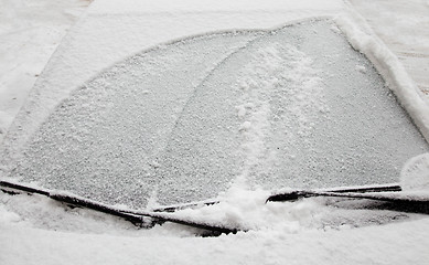 Image showing snow covered car