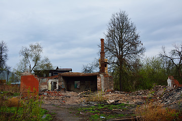 Image showing Chimney and the rests of the old roof 