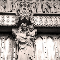 Image showing marble and statue in old city of london england