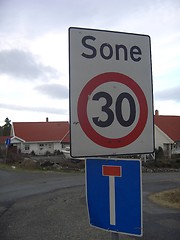 Image showing Signpost in residential area