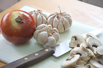 Image showing Onion garlic mushroom