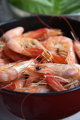 Image showing Whole cooked prawns