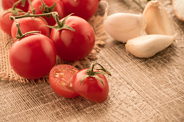 Image showing Cherry tomatoes and onion