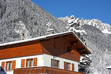 Image showing Alpine cabin