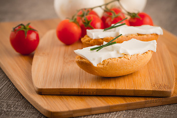 Image showing Bread with cottage