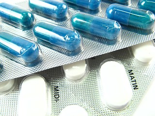 Image showing blue and white  pills