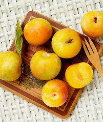 Image showing Yellow Plums
