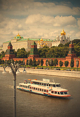 Image showing Moscow-river, ship and the Grand Kremlin Palace, Russia